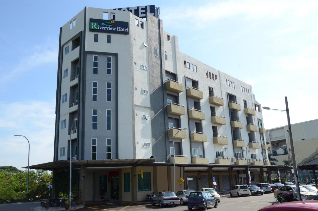 Riverview Hotel Bahau Buitenkant foto